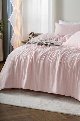 Narzuta dekoracyjna fakturowana Dotta 200x220 pudrowa z haftem kropek