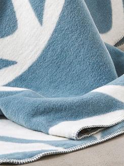 Koc bawełniano-akrylowy 150x200 biały niebieski w morskie fale