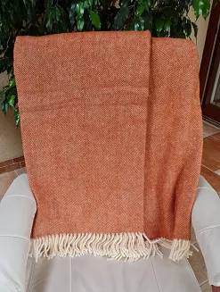 Koc wełniany z frędzlami 150x200 DIAGONAL wełna nowozelandzka terakota