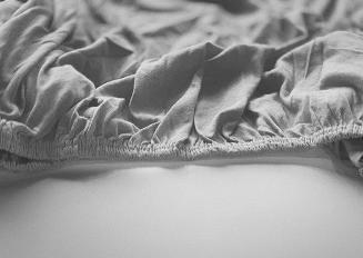 Prześcieradło jersey z gumką 160x200 Cotton World szare