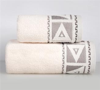 Ręcznik Yolo 50x90 kremowy z bordiurą w geometryczny wzór