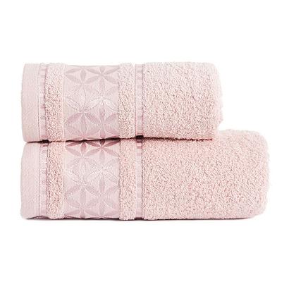 Ręcznik bawełniany PAOLA 70x140 pudrowy z bordiurą w rozety