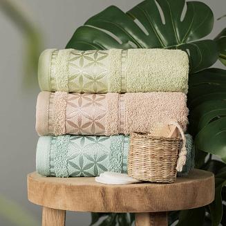 Ręcznik bawełniany PAOLA 50x90 miętowy z bordiurą w rozety