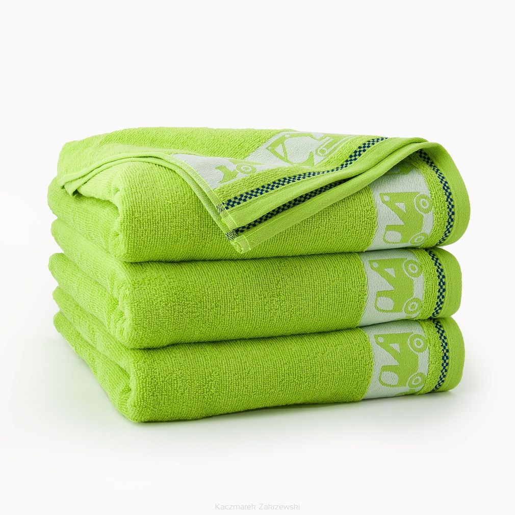 Ręcznik dla dzieci AUTOBOTY 70x130 Zwoltex zielony