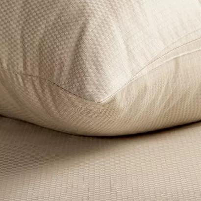 Pościel z adamaszku satynowego VERA1 220x200 Eurofirany beżowa w drobną kostkę