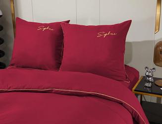 Pościel 160x200 czerwona złoty haft satynowa lamówka