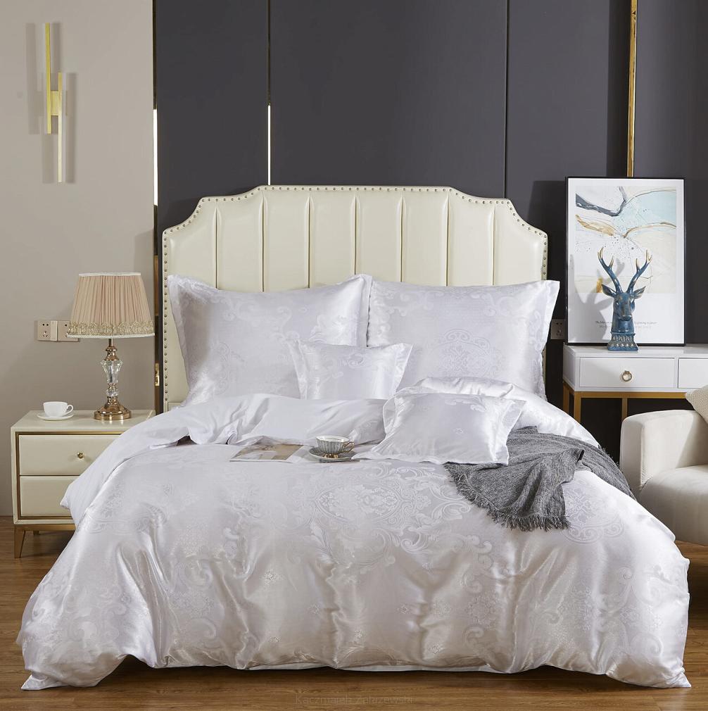 Pościel atłasowa haftowana 200x220 ekskluzywna biała ornamentowy wzór AT004