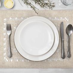 Serwetka podkładka dekoracyjna ADELINE 30x40 Eurofirany z dodatkiem lnu beżowa w białe haftowane kwiatuszki