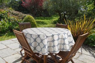 Obrus dekoracyjny GARDEN 85x85 Eurofirany biały