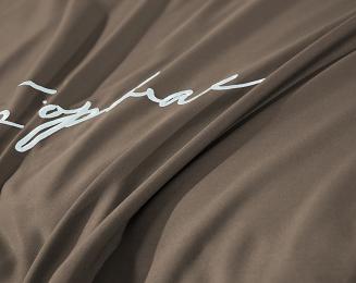 Pościel 200x220 taupe srebrny haft satynowa lamówka