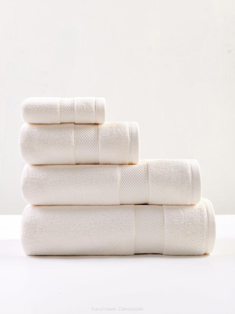 Ręcznik bawełniany Leo 100x150 kremowy