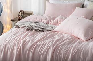 Narzuta dekoracyjna fakturowana Dotta 240x220 pudrowa z haftem kropek