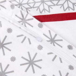 Pościel flanelowa FLANELOVE 180x200 świąteczny wzór chatki i choinek na białym tle