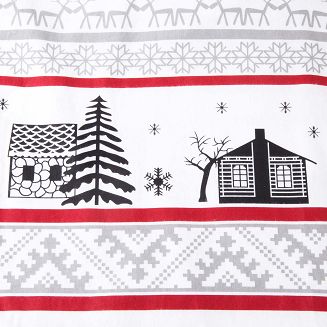 Pościel flanelowa FLANELOVE 180x200 świąteczny wzór chatki i choinek na białym tle