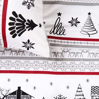 Pościel flanelowa FLANELOVE 180x200 świąteczny wzór chatki i choinek na białym tle