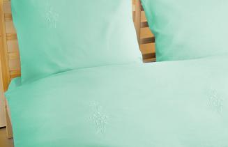 Pościel haftowana z prześcieradłem 160x200 seledynowa