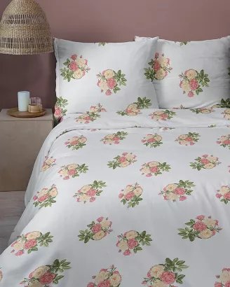 Pościel satynowa Home Satin 160x200 biała w bukiety różowo-kremowych róż