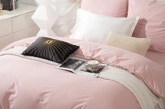 Pościel Queen 160x200 pudrowa ze złotą lamówką bizą