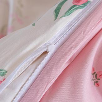 Pościel satynowa 180x200 kremowa różowa bukiety tulipanów