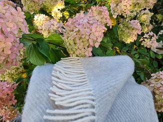 Koc wełniany z frędzlami MAGDA 160x200 diagonalny szary