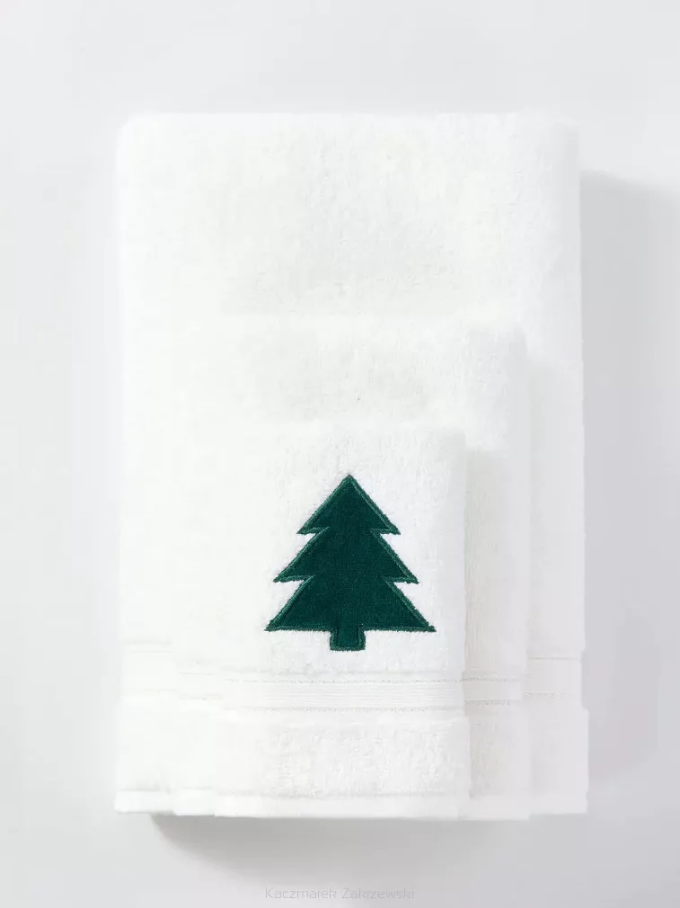Świąteczny ręcznik bawełniany CHRISTMAS TREE 30x50 biały z haftem choinki