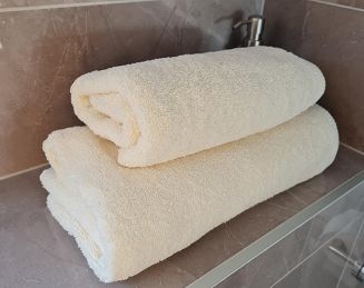 Ręcznik kąpielowy RIMINI 70x140 gładki kremowy