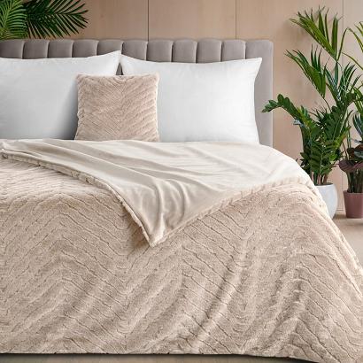 Koc narzuta KATE 150x200 Eurofirany beżowy futrzany puszysty z efektem 3D