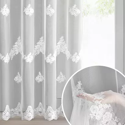 Firana gotowa na przelotkach ISARI 140x250 Eurofirany biała kwiatowy haft perełki