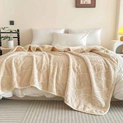 Koc akrylowy tłoczony LIV 160x200 gruby ciepły masełkowy