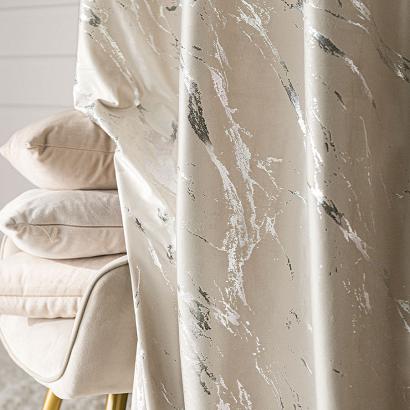 Zasłona gotowa na taśmie MARMA 140x250 jasnokremowa ze srebrnym nadrukiem