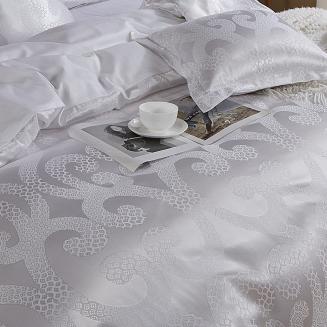 Ekskluzywna Pościel Atłasowa Z Haftem 220x200 AT003