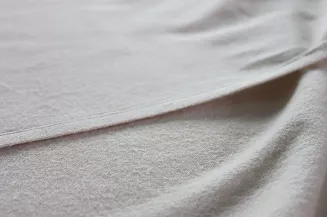 Prześcieradło flanelowe bez gumki 200x220 jasnobeżowe
