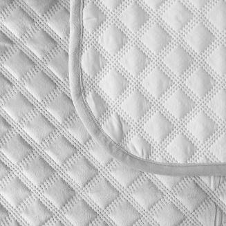 Narzuta dekoracyjna VELVI 170x210 pikowana w geometryczny wzór pastelowy szary