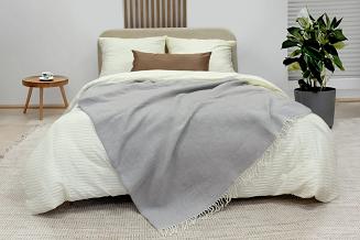 Koc bawełniano-akrylowy PURE 150x200 jasnoszary jacquard gofrowy wzór z frędzlami