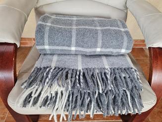 Koc wełniany z frędzlami 160x200 kratka ekri grafitowa