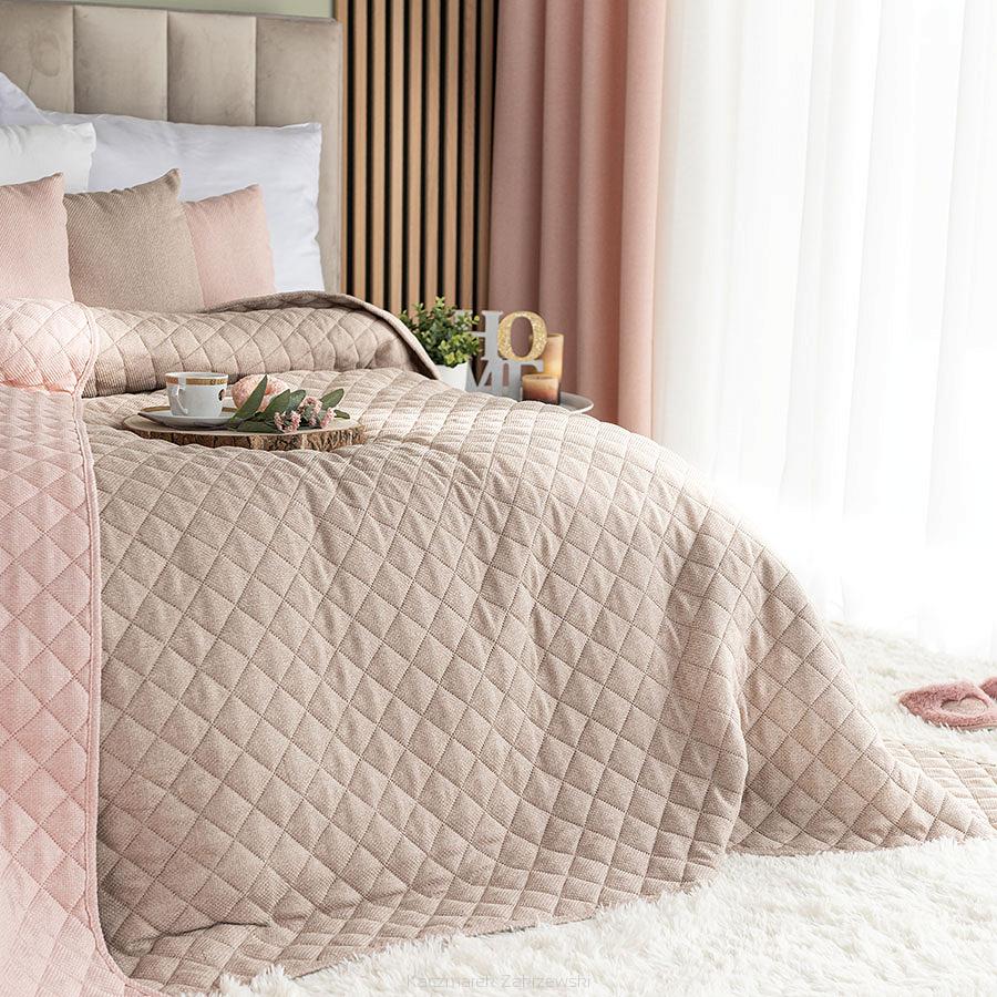 Narzuta dekoracyjna MOLLY 170x210cm pikowana strukuralna ciemnobeżowa