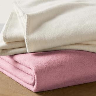 Koc bawełniano-akrylowy MONO 150x200 pudrowy róż