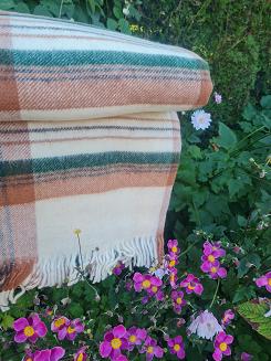 Koc wełniany z frędzlami Krzyś II 160x200 kratka ekri zielony rudy