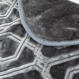 Koc akrylowy na fotel tłoczony VITO 200x220 geometryczny wzór grafitowy