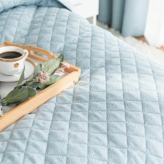 Narzuta dekoracyjna MOLLY 170x210cm pikowana strukuralna jasnoniebieska