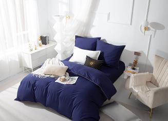 Pościel Queen 220x200 granatowa ze złotą lamówką bizą
