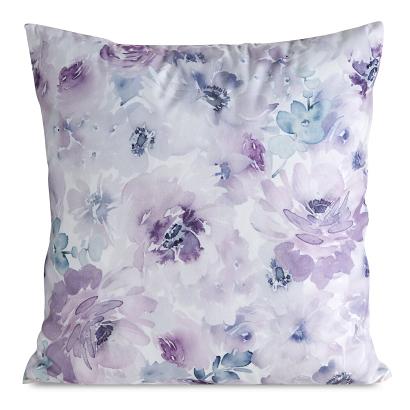 Poszewka dekoracyjna MINK 45x45 Eurofirany biała z nadrukiem fioletowych letnich kwiatów