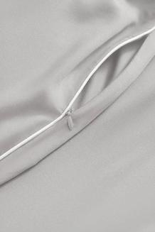 Poszewka bambusowa 70x80 szara z białą bizą