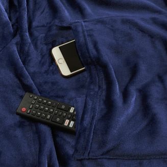 Koc narzuta BINGIE 150x180 granatowy z rękawami TV