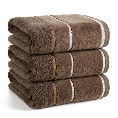 Ręcznik bawełniany z welurową bordiurą w ozdobne paseczki NEL 70x140 Eurofirany brązowy