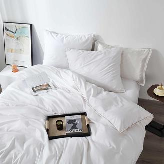 Pościel satyna bawełniana Queen Premium 140x200 biała ze złotą lamówką