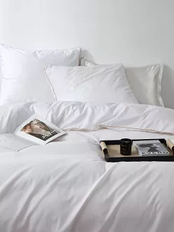 Pościel satyna bawełniana Queen Premium 140x200 biała ze złotą lamówką