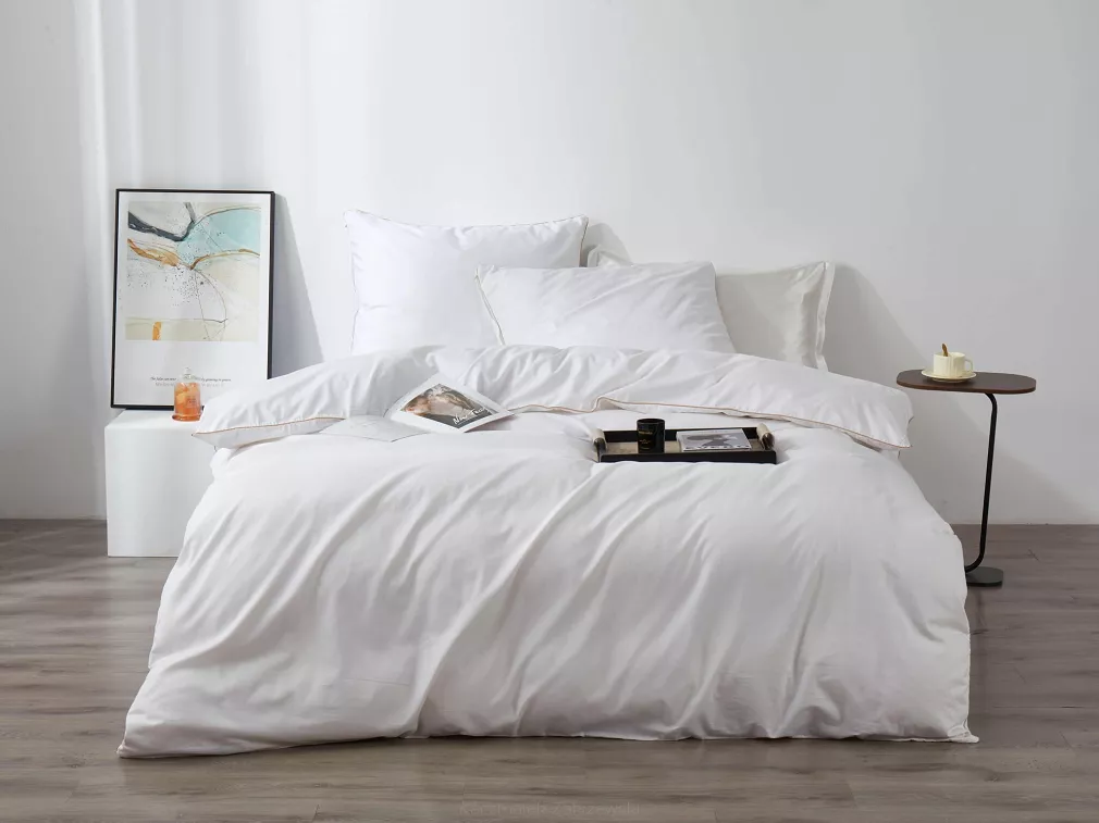 Pościel satyna bawełniana Queen Premium 140x200 biała ze złotą lamówką