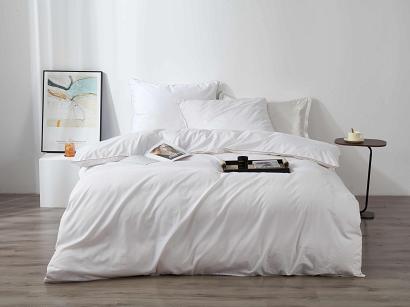 Pościel satyna bawełniana Queen Premium 140x200 biała ze złotą lamówką