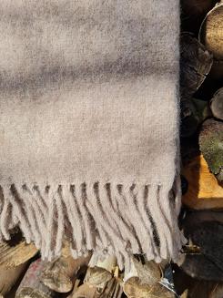 Koc wełniany jednobarwny z frędzlami sepia